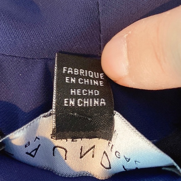 Laundry Floral Patterned Low V-Neck Dress - Picture 10 of 11